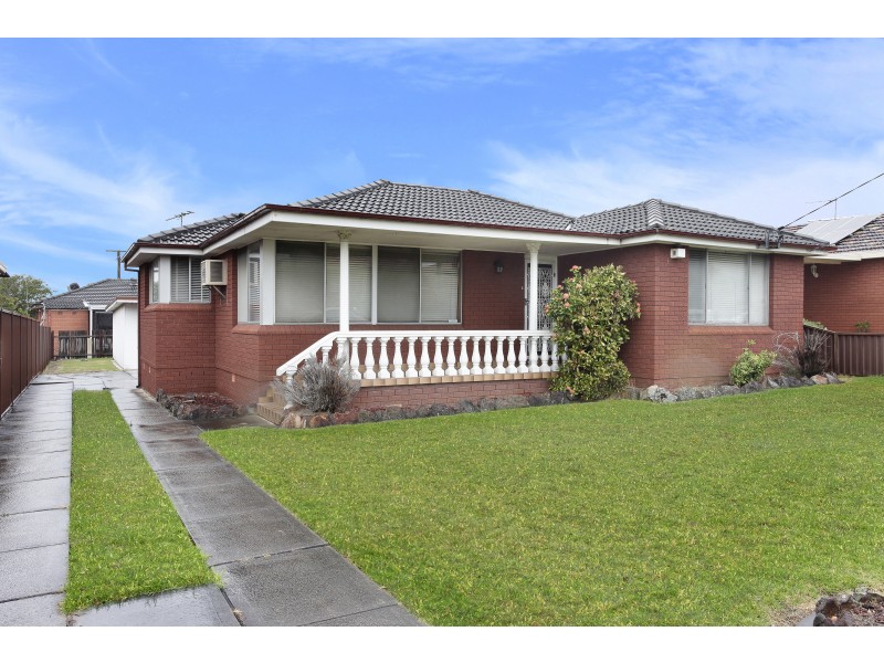 38 Musgrave Crescent, Fairfield West NSW 2165