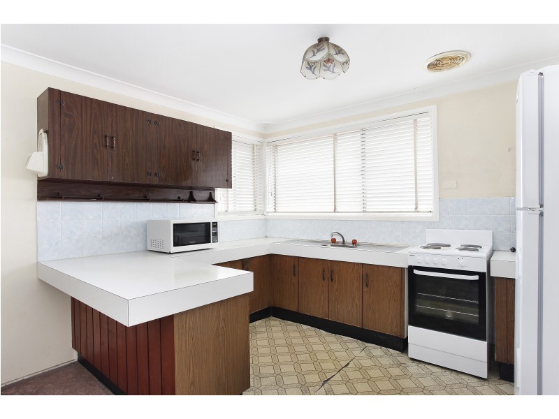 38 Musgrave Crescent, Fairfield West NSW 2165