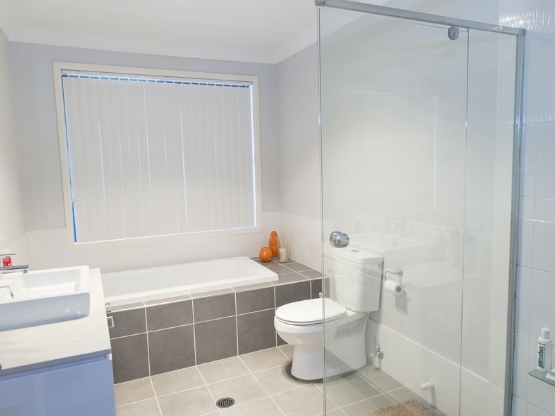 37 Agostini Cct, Oran Park NSW 2570