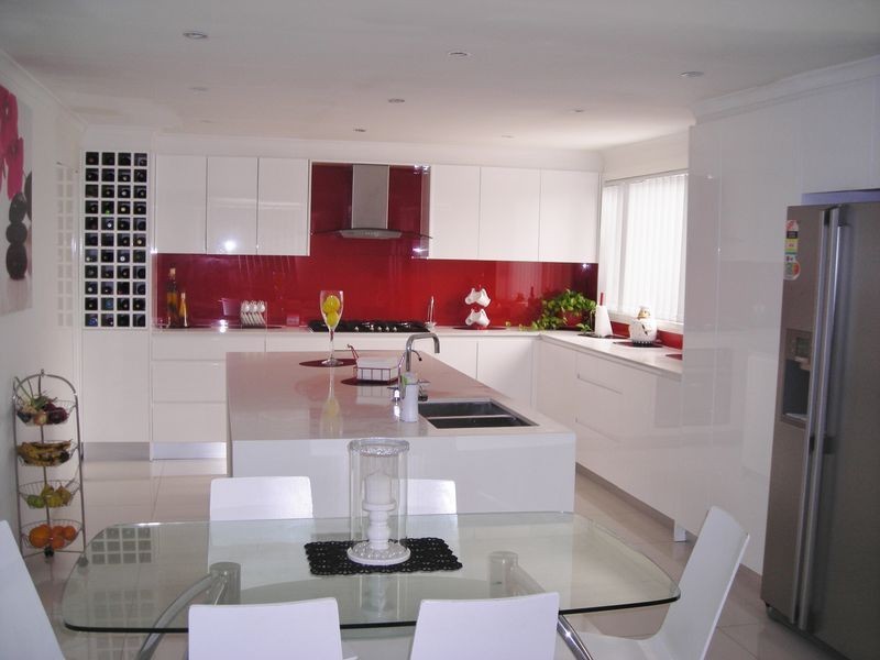 19 Glen Elgin Cres, Edensor Park NSW 2176