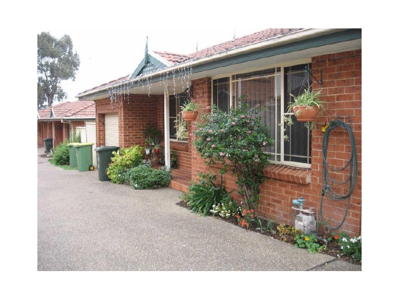 Fairfield West NSW 2165