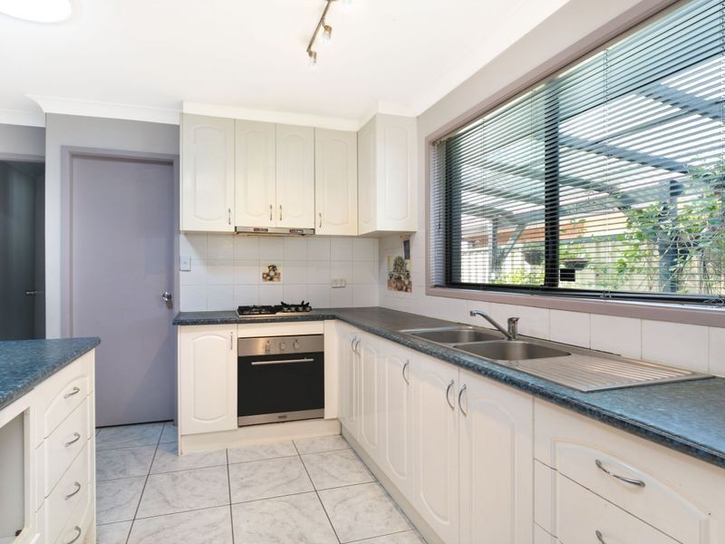 60 Tuncurry Street, Bossley Park NSW 2176