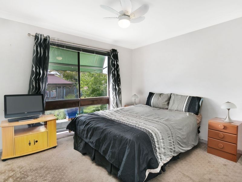 60 Tuncurry Street, Bossley Park NSW 2176