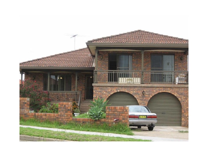 Edensor Park NSW 2176