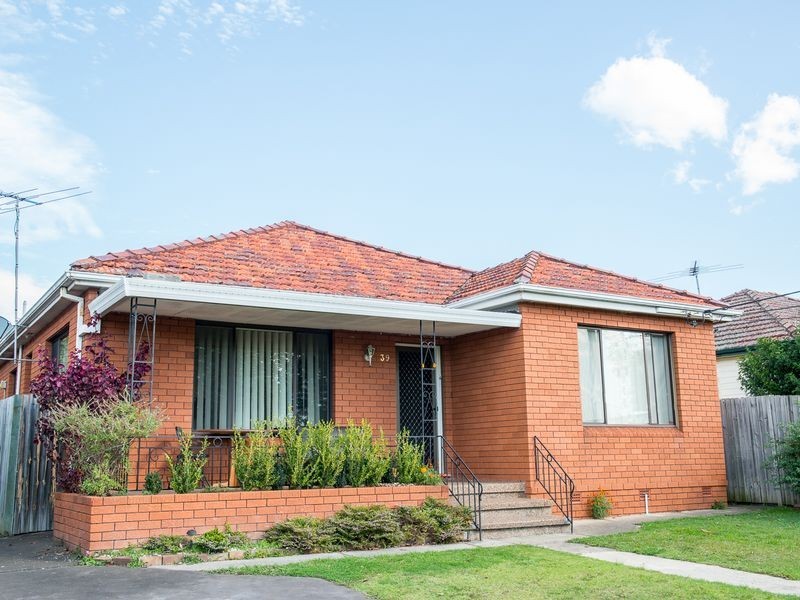 39 Eton Street, Smithfield NSW 2164