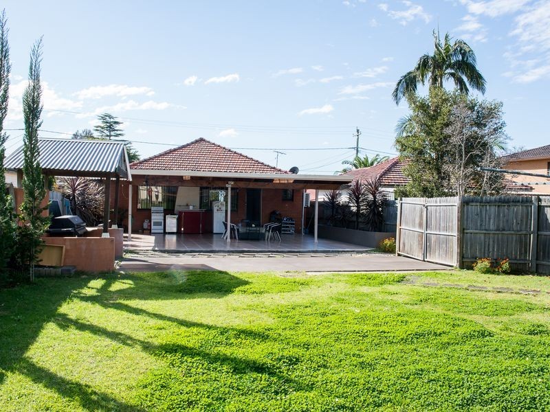 39 Eton Street, Smithfield NSW 2164
