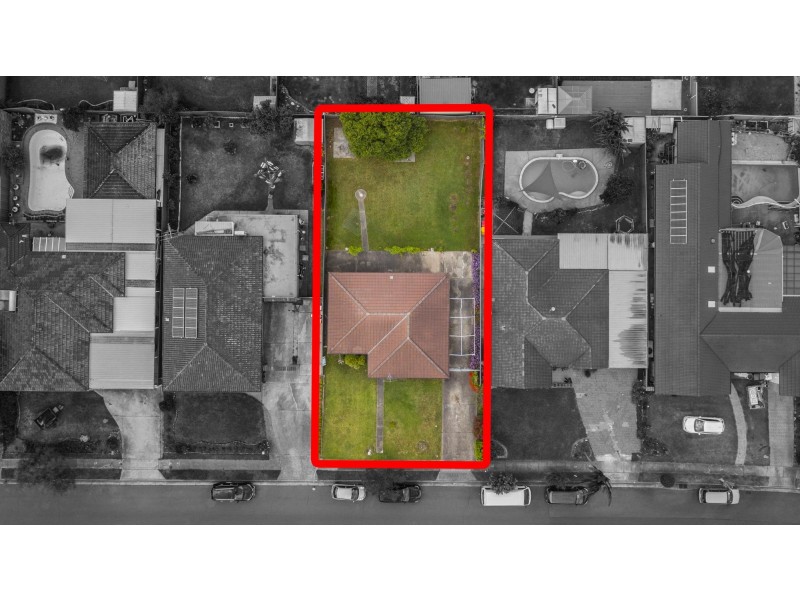 8 Lyell Street, Bossley Park NSW 2176