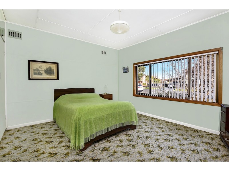 150 The Boulevarde, Fairfield Heights NSW 2165