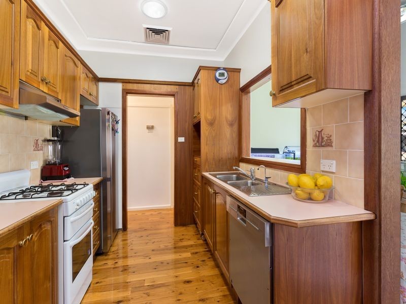 299 Brenan Street, Smithfield NSW 2164