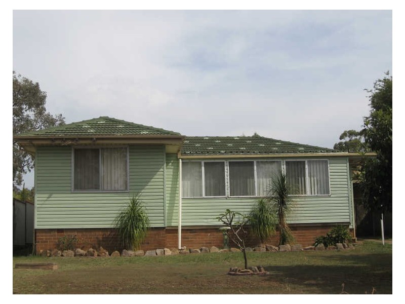 Fairfield West NSW 2165