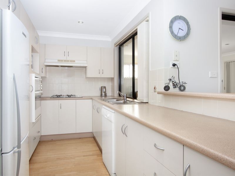1 Gladstone Close, West Hoxton NSW 2171