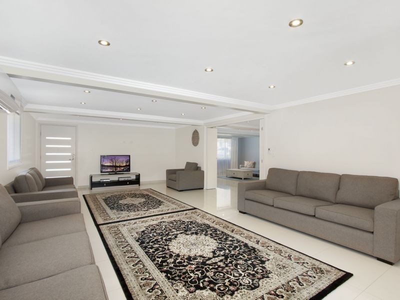 110 Station Street, Fairfield Heights NSW 2165