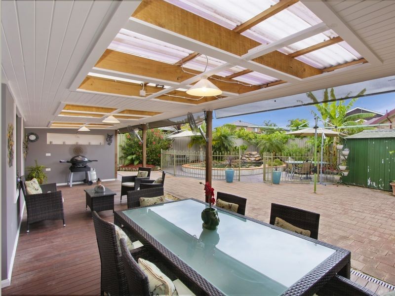 7 Seri Place, Bossley Park NSW 2176