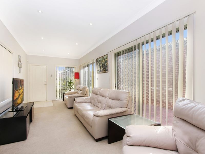 33A Karabar Street, Fairfield Heights NSW 2165