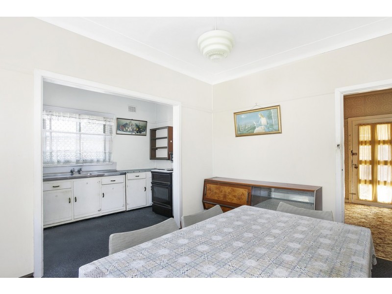 28 Fraser Road, Canley Vale NSW 2166