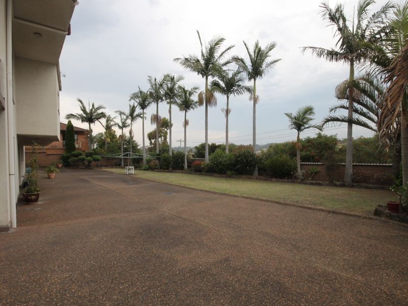 6 Gawler Place, Bossley Park NSW 2176