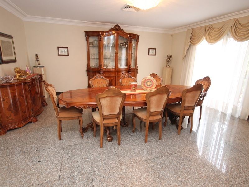 6 Gawler Place, Bossley Park NSW 2176