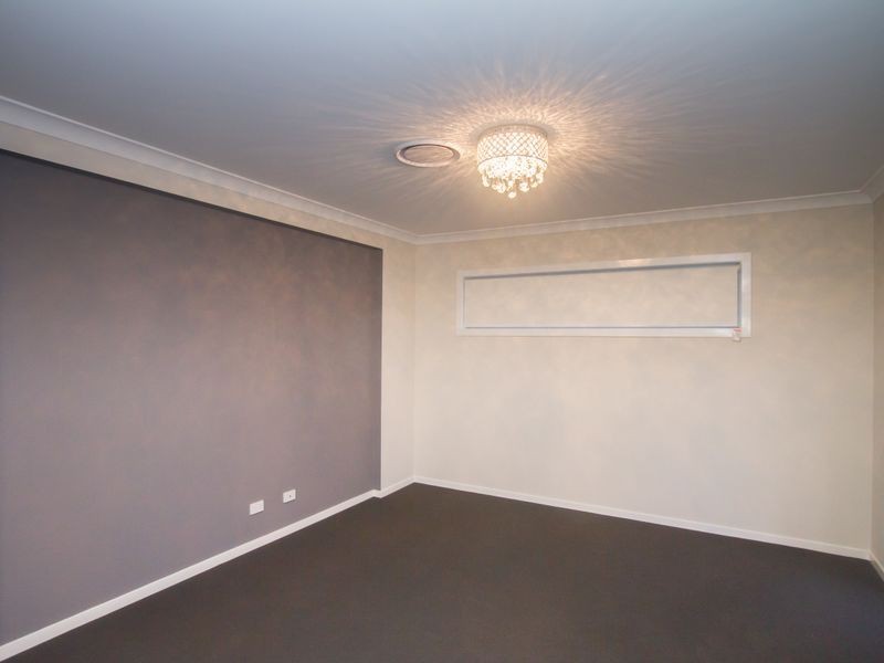 45 Rowe Drive, Potts Hill NSW 2143
