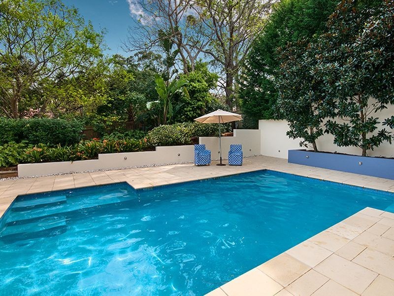 12 Carnarvon Road, Roseville NSW 2069