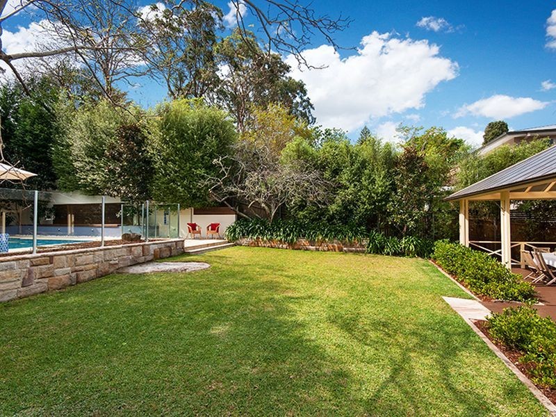 12 Carnarvon Road, Roseville NSW 2069