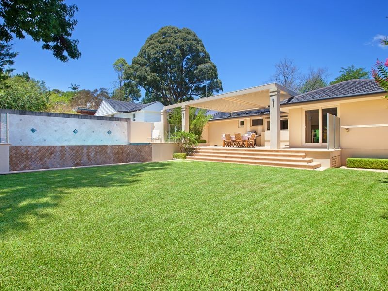 4 Scott Place, St Ives NSW 2075