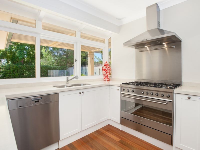 4 Scott Place, St Ives NSW 2075