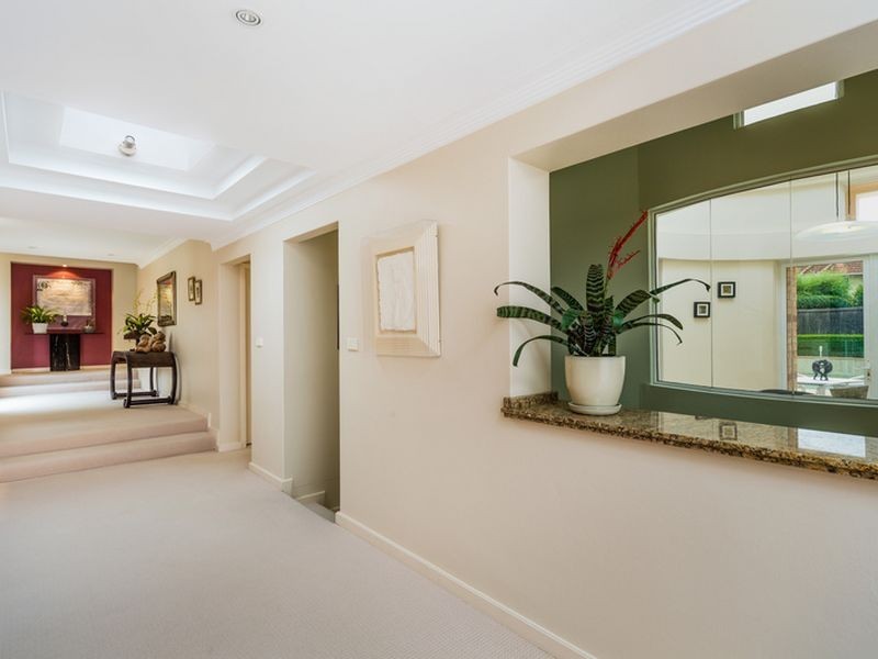 6 The Cloisters, St Ives NSW 2075