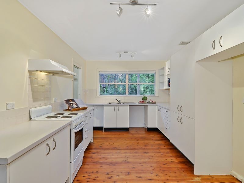 11 Leeds Place, Turramurra NSW 2074