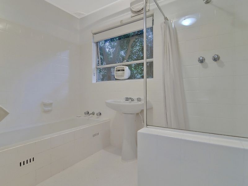 11 Leeds Place, Turramurra NSW 2074