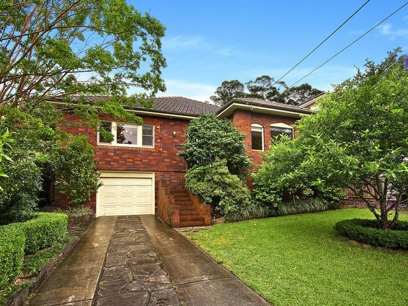 12 Carnarvon Road, Roseville NSW 2069