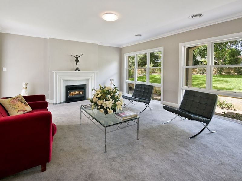 8 The Crest, Killara NSW 2071