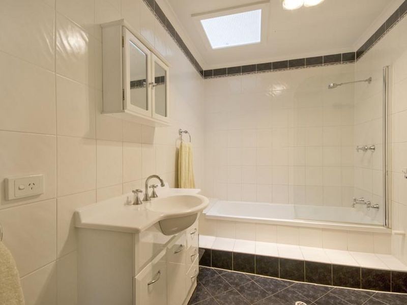 21 Vulcan Avenue, Modbury Heights SA 5092