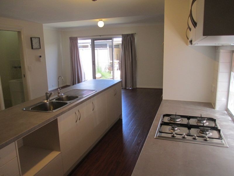 43 Fleming Crescent, Mansfield Park SA 5012
