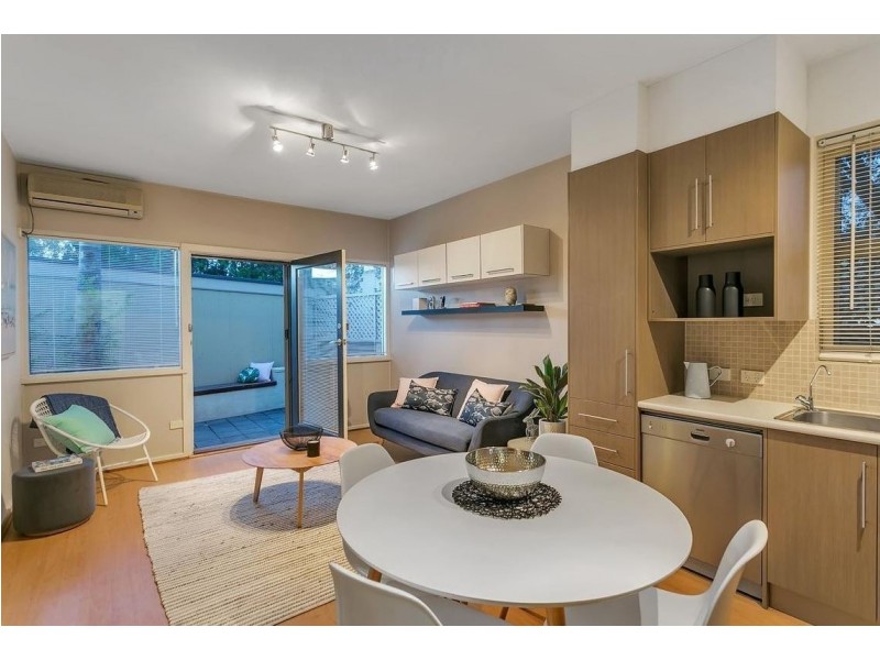 2/2 Owen Street, Plympton SA 5038