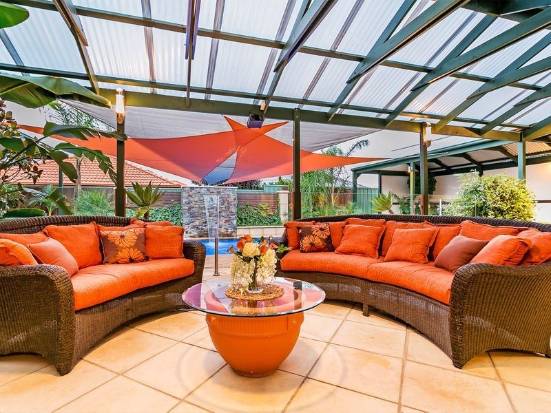 11 Spencer Court, Mawson Lakes SA 5095