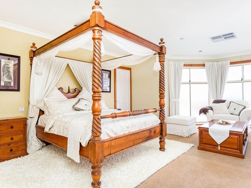 11 Spencer Court, Mawson Lakes SA 5095