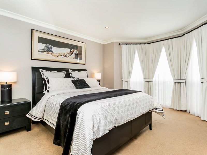 11 Spencer Court, Mawson Lakes SA 5095