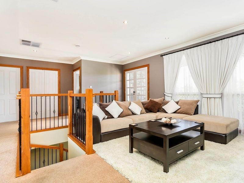 11 Spencer Court, Mawson Lakes SA 5095