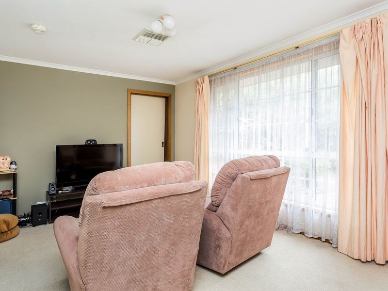 25 Rosemary Avenue, Parafield Gardens SA 5107