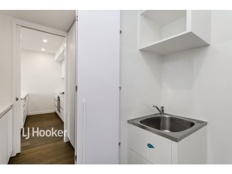 2302/29 Angus Street, Adelaide SA 5000