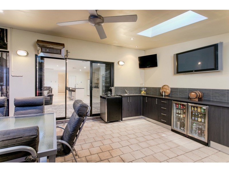 22A Tolley Crescent, Brooklyn Park SA 5032