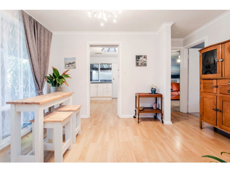 18 Fraser Avenue, Happy Valley SA 5159