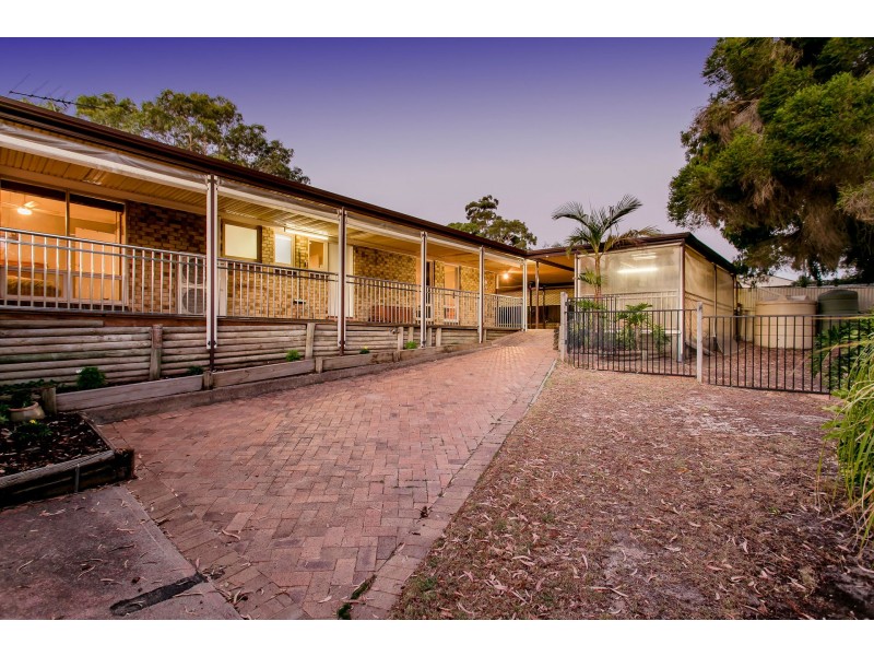 18 Fraser Avenue, Happy Valley SA 5159