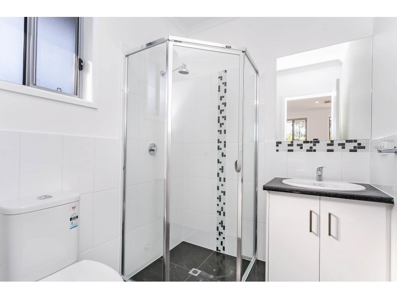 1 & 3/8 Hodge Road, Para Hills SA 5096