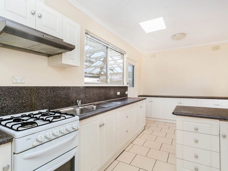 19 Nottingham Crescent, Valley View SA 5093