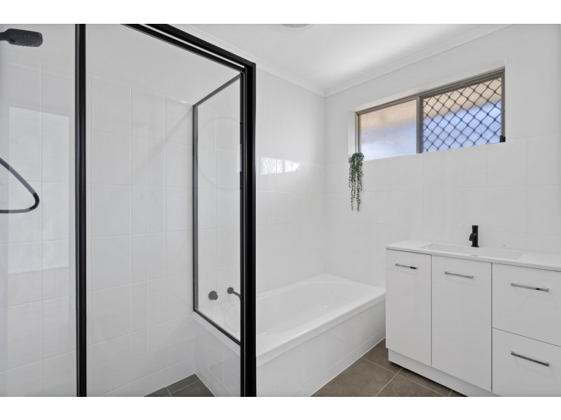 47 Londonderry Avenue, Salisbury Downs SA 5108