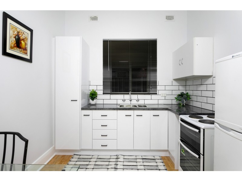 18 Bolingbroke Avenue, Devon Park SA 5008