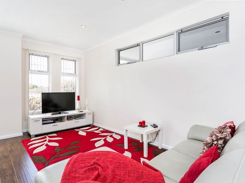 5b Royal Terrace, Royal Park SA 5014