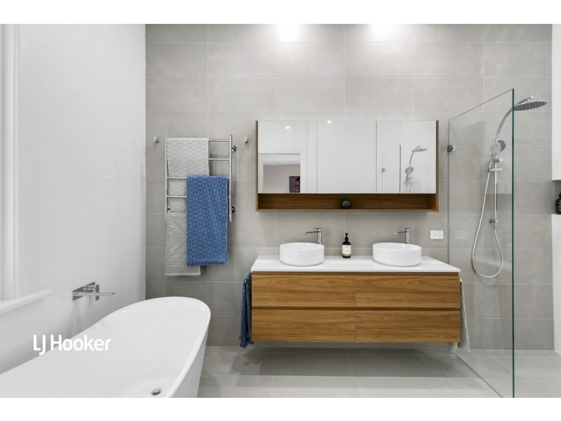 14 Coombe Road, Allenby Gardens SA 5009