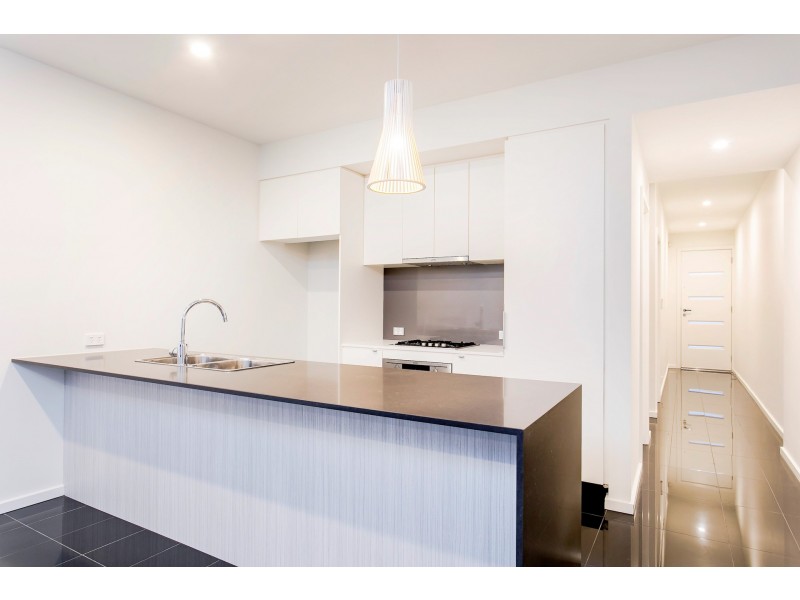 39 Trainer Street, St Clair SA 5280